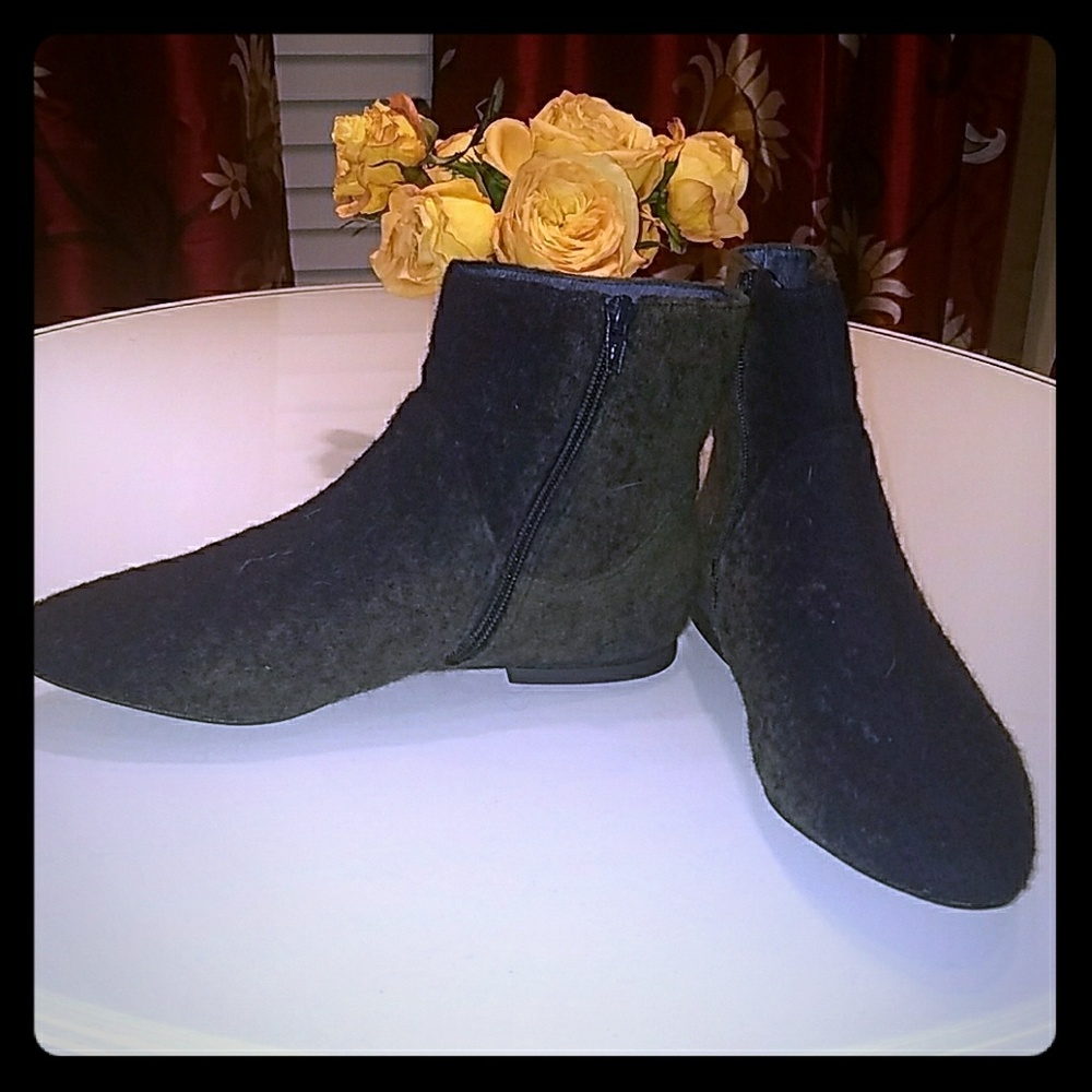Wool booties